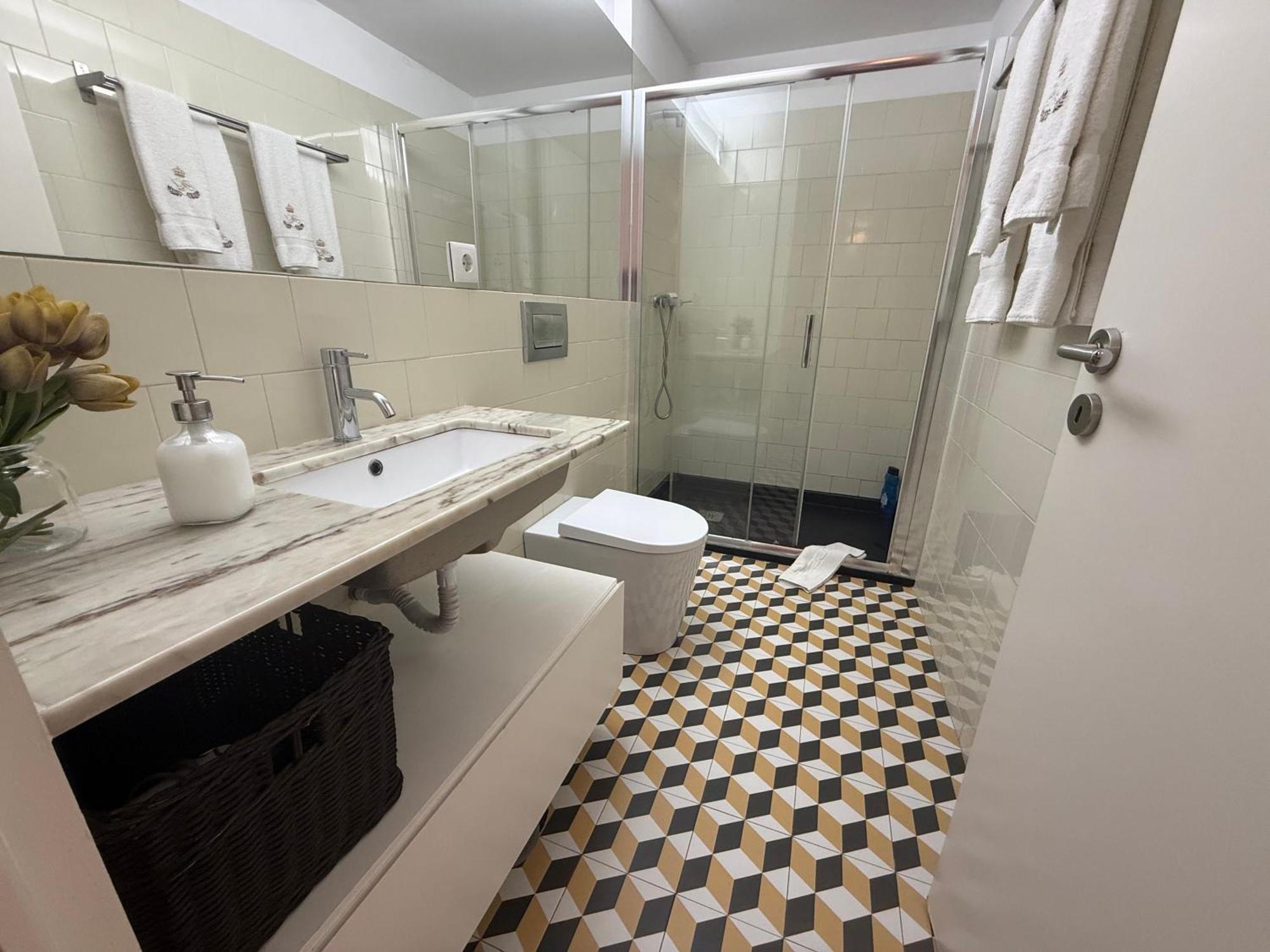 Ml Apartments Republic Порто Екстериор снимка
